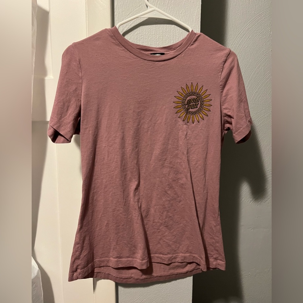 medium pink santa cruz shirt